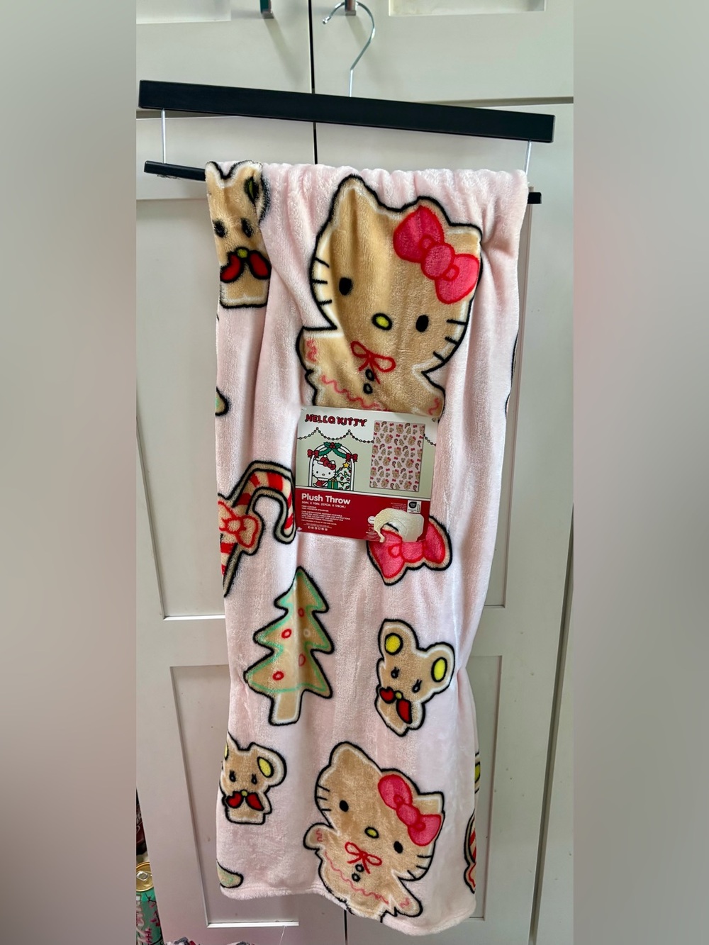 Hello Kitty Christmas Gingerbread Holiday Plush Throw Blanket throw
